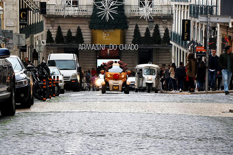 Live Electric Tours - Célia Lobo - Cars - Twizy - Christmas - Santa Claus - Santa - Reindeer - Deer - Lisboa - Lisbon