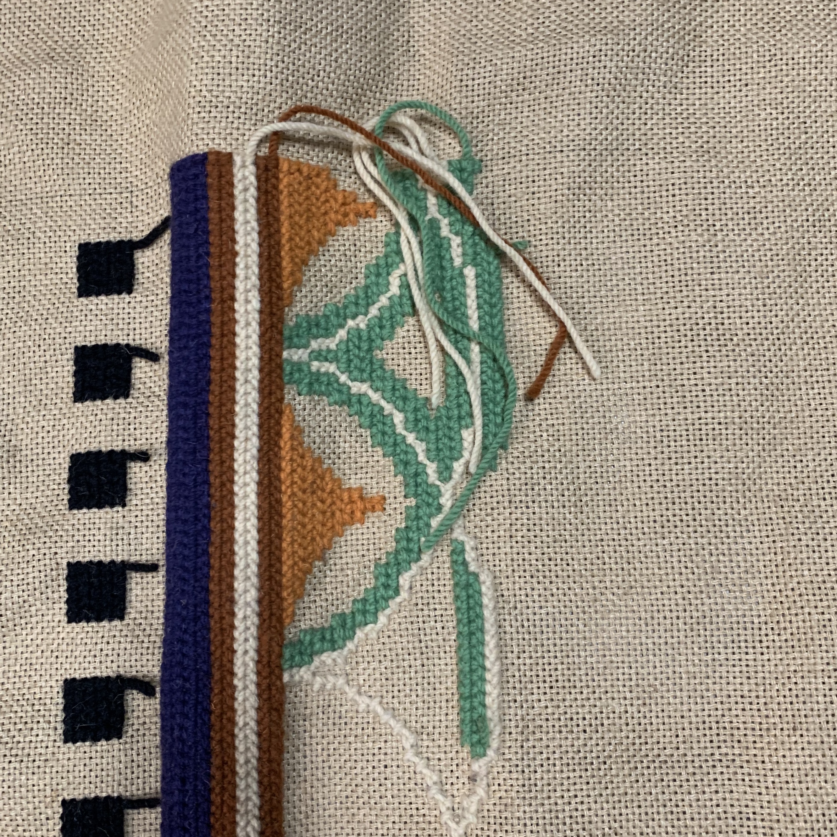 AnahoryAlmeida - Célia Lobo - Interior - Design - Tapestry - Tapisseria - Tapeçaria - Arraiolos - Alentejo - Interior Design - Decor - Home - Decoração - Wallpaper - Papel de parede - Papier-peint - Tissus - Textile - Tecido - Colors - Design - Cores - Print Design - Textile Design - Têxtil Design - Estampados - Pattern - Imprimés - Artesanato - Handcraft - Artisanat - Handmade - Feito à mão - Fait main - Made in Portugal - Feito em Portugal - Luxe