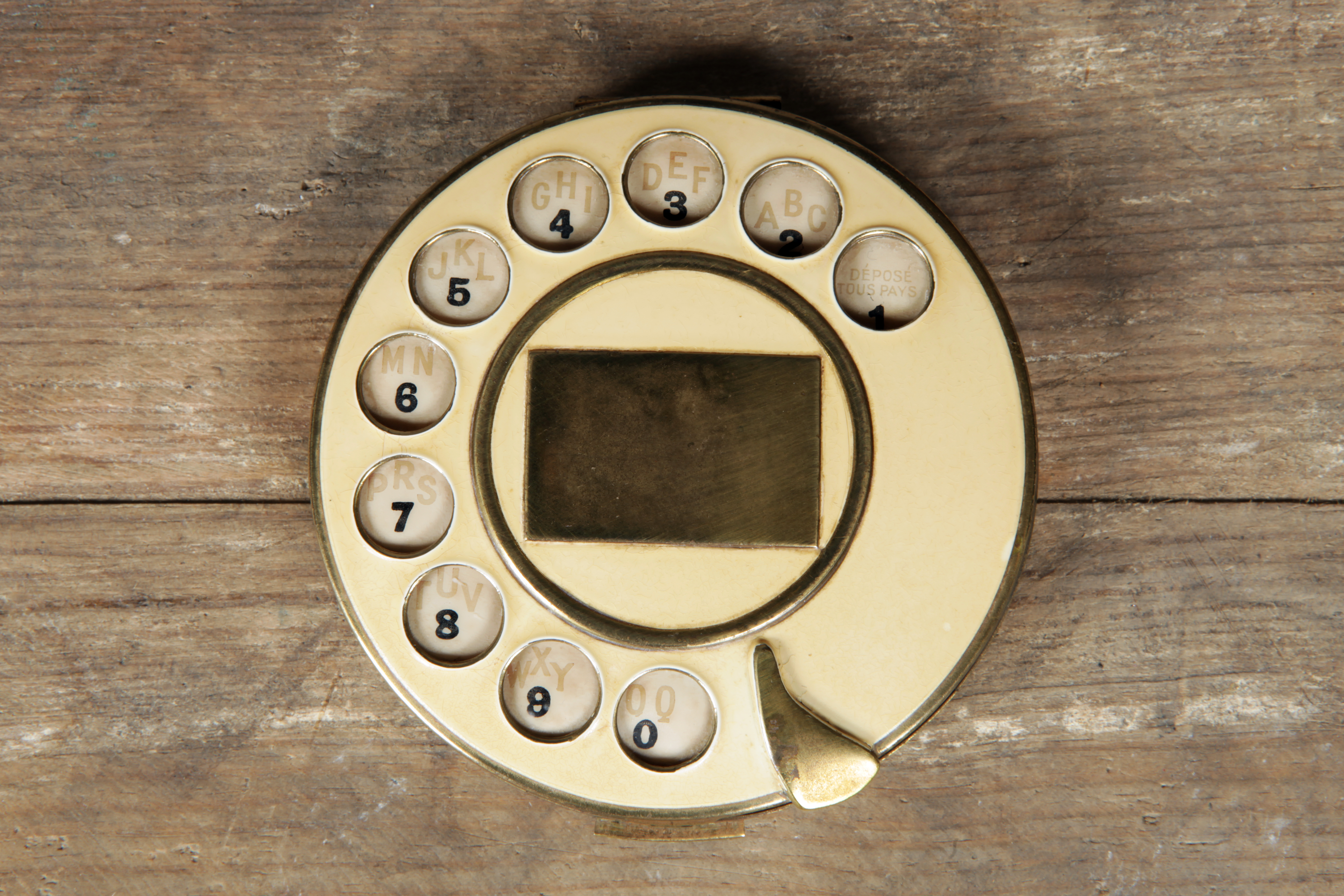 Elsa Schiaparelli - Poudrier - Salvador Dali