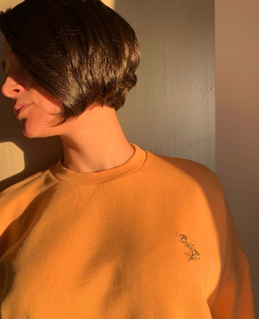 Célia Lobo - Sweat Flor - Warm Sand - 100% Organic Cotton