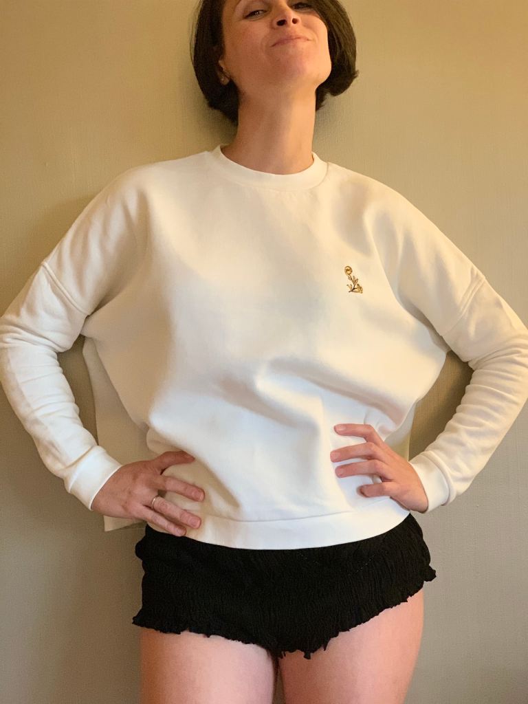 Célia Lobo - Sweat Flor - Creme - 100% Organic Cotton