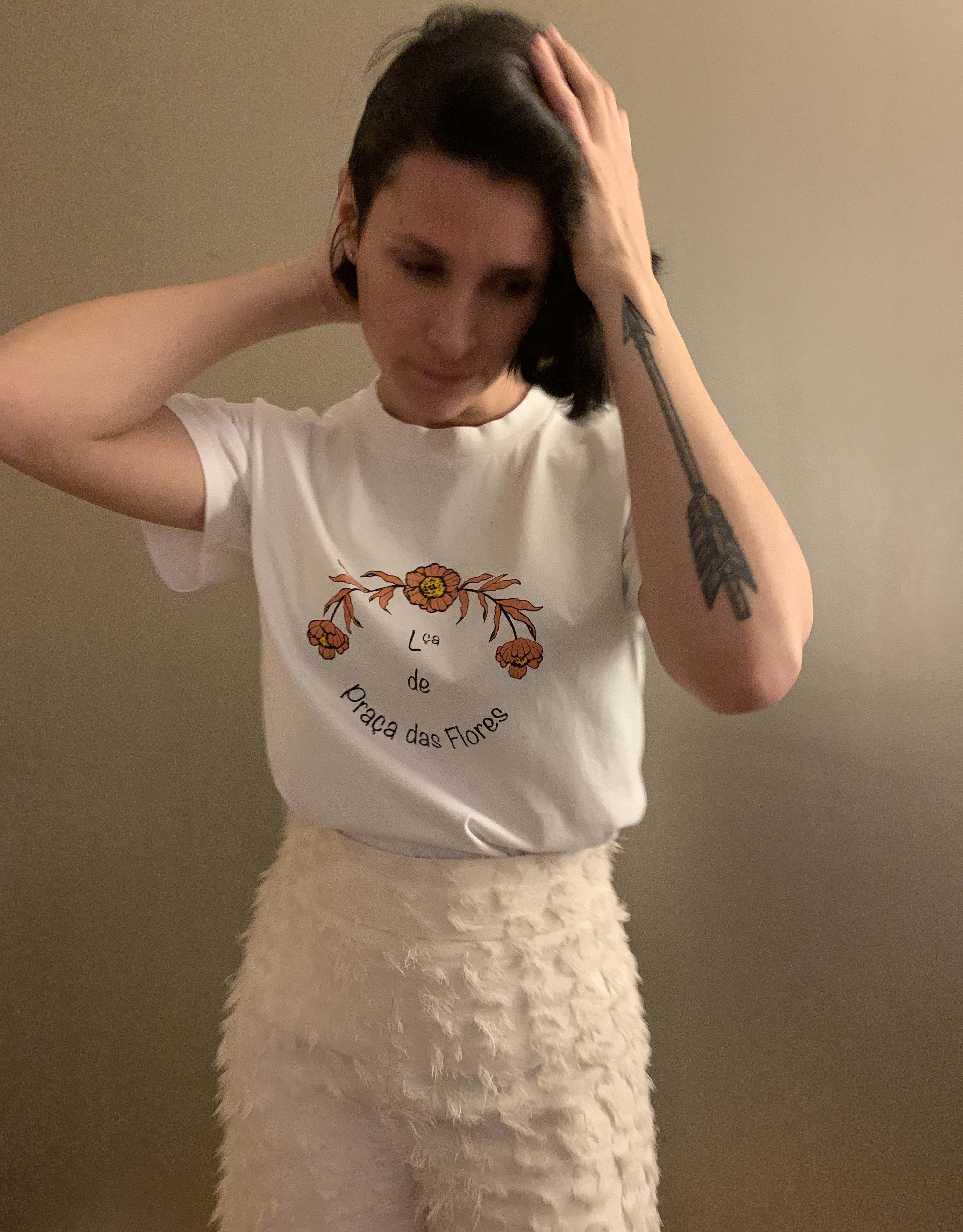 Célia Lobo - T-Shirt Praça das Flores - 100% Organic Cotton