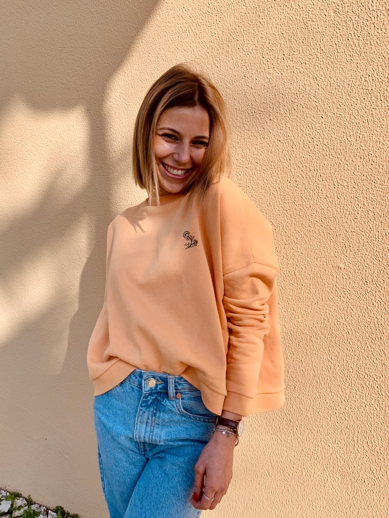 Célia Lobo - Sweat FLOR Warm Sand - 100% Organic Cotton