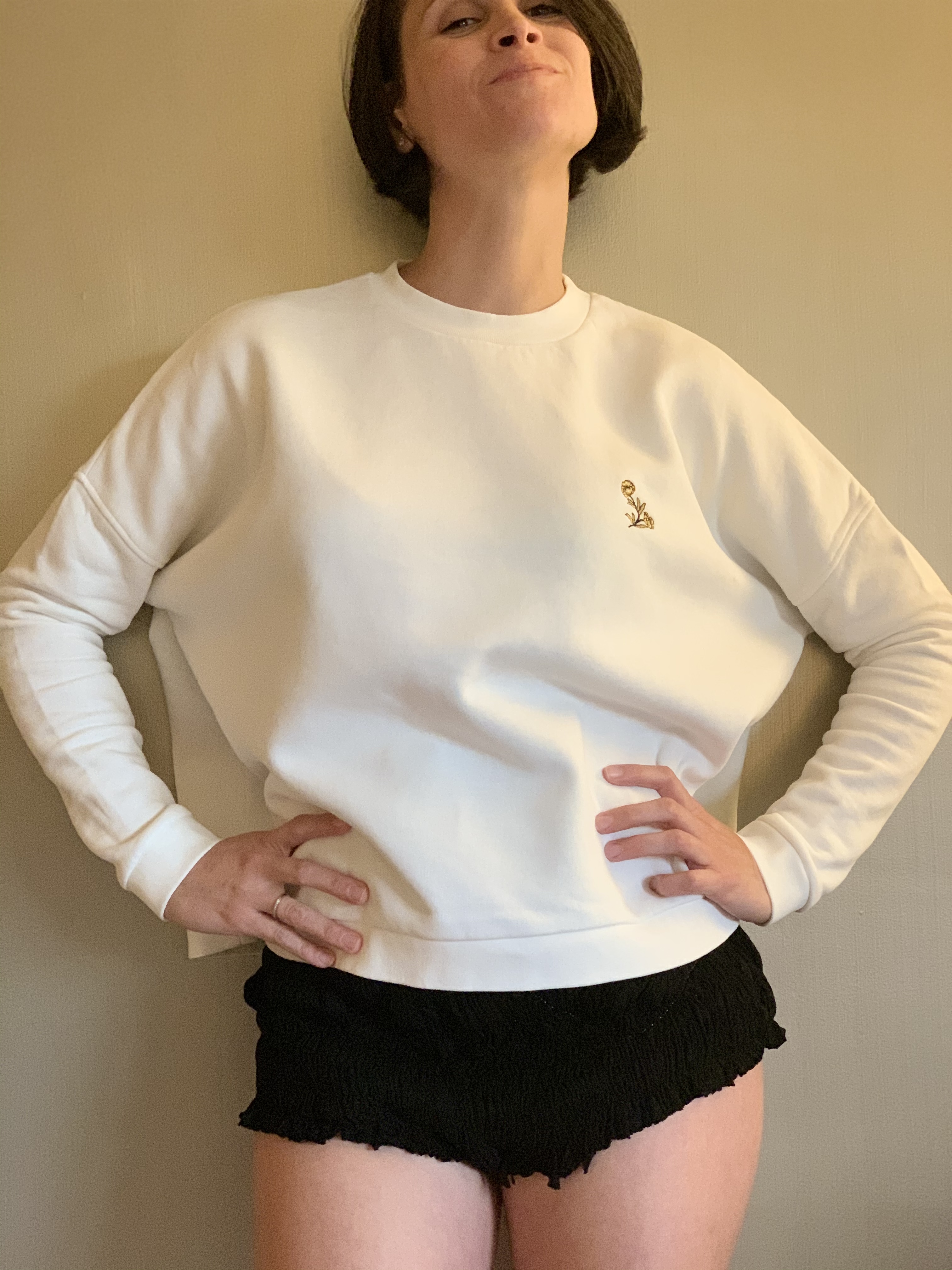 Célia Lobo - Sweat FLOR Creme - 100% Organic Cotton